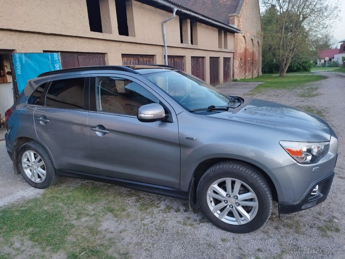 2011 Mitsubishi ASX - 4