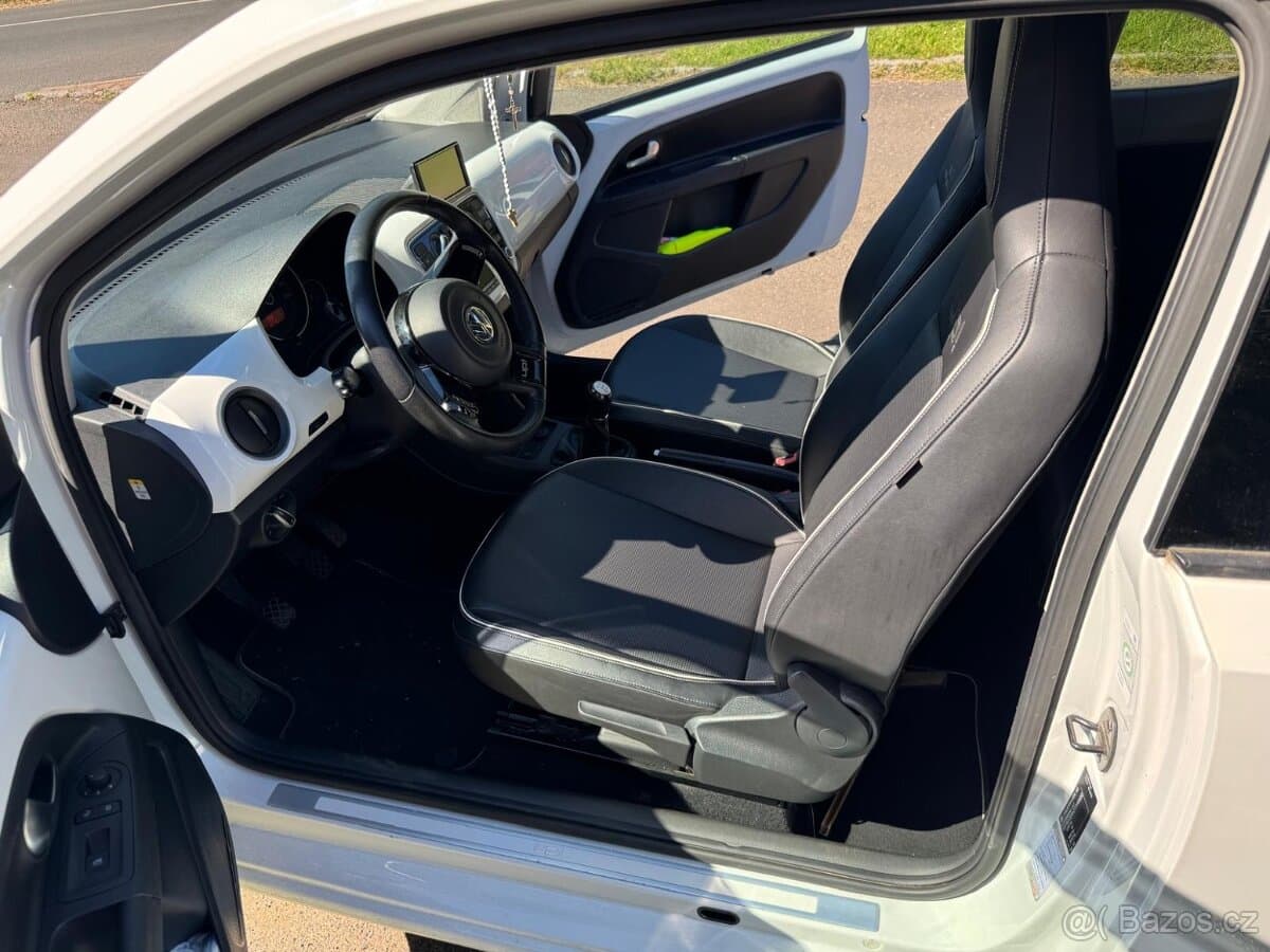2012 Volkswagen UP! - 4