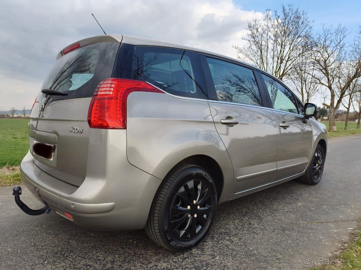 2010 Peugeot 5008 - 4