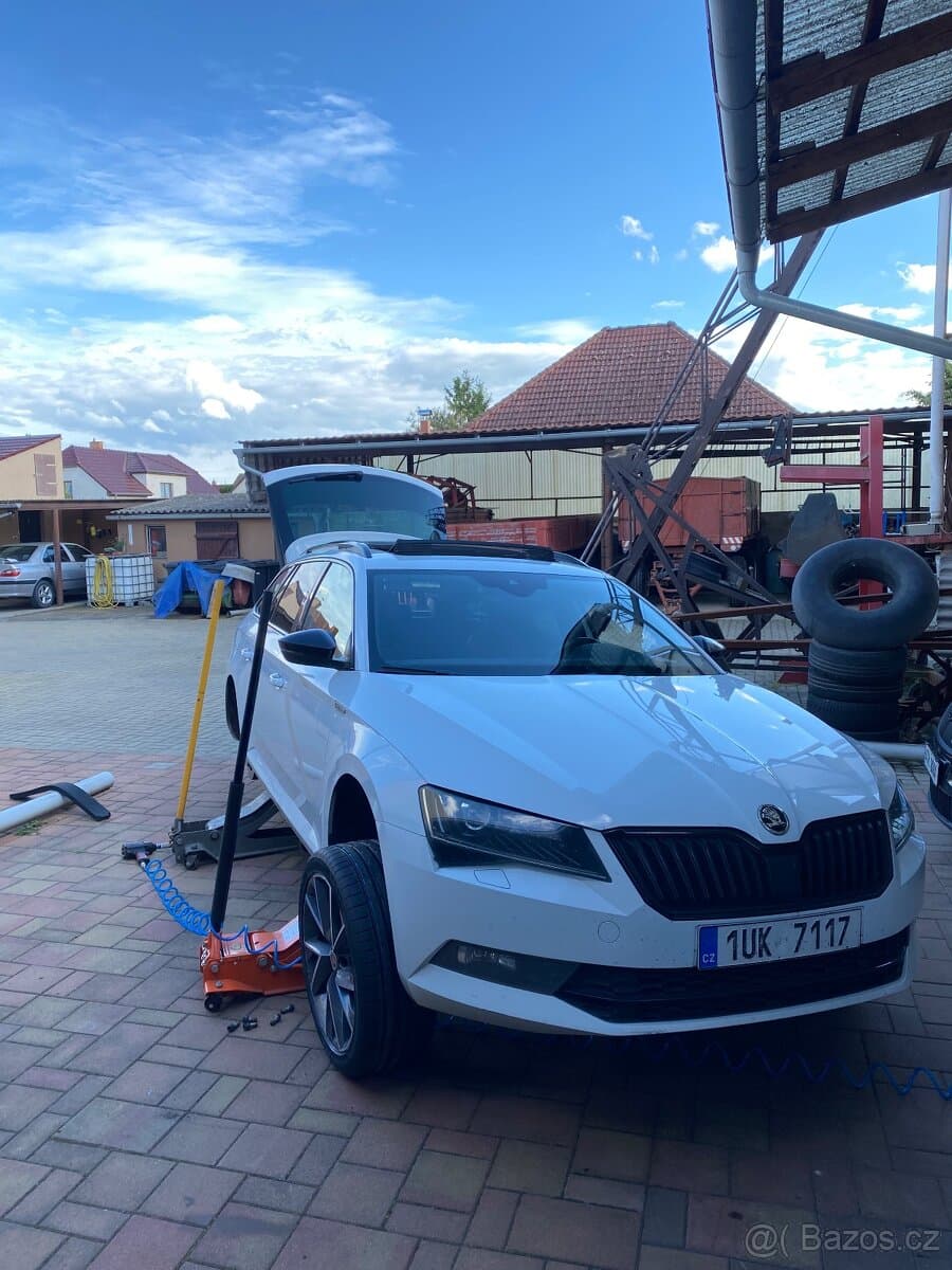 Škoda SUPERB - 4