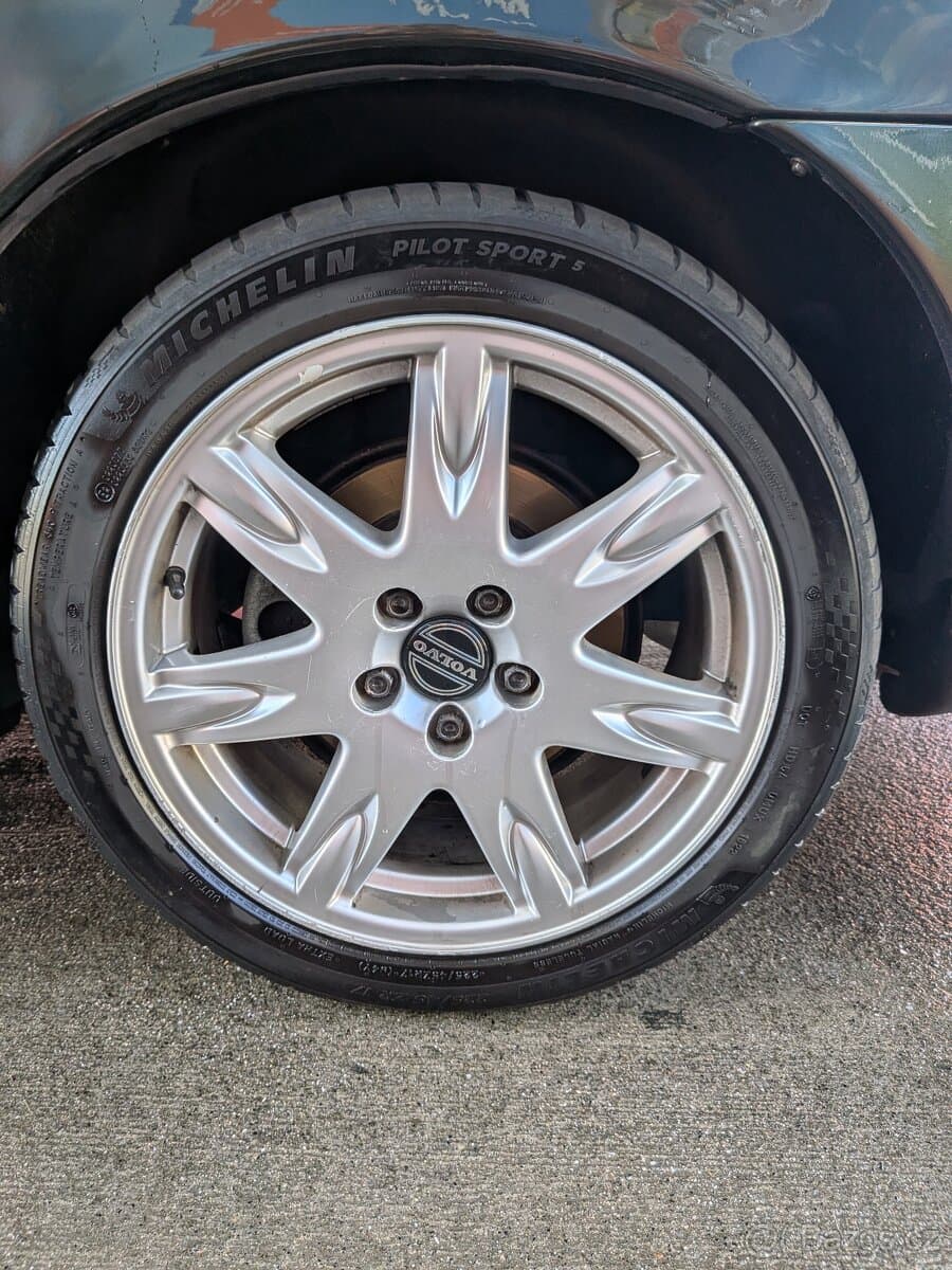 2005 Volvo V70 - 4