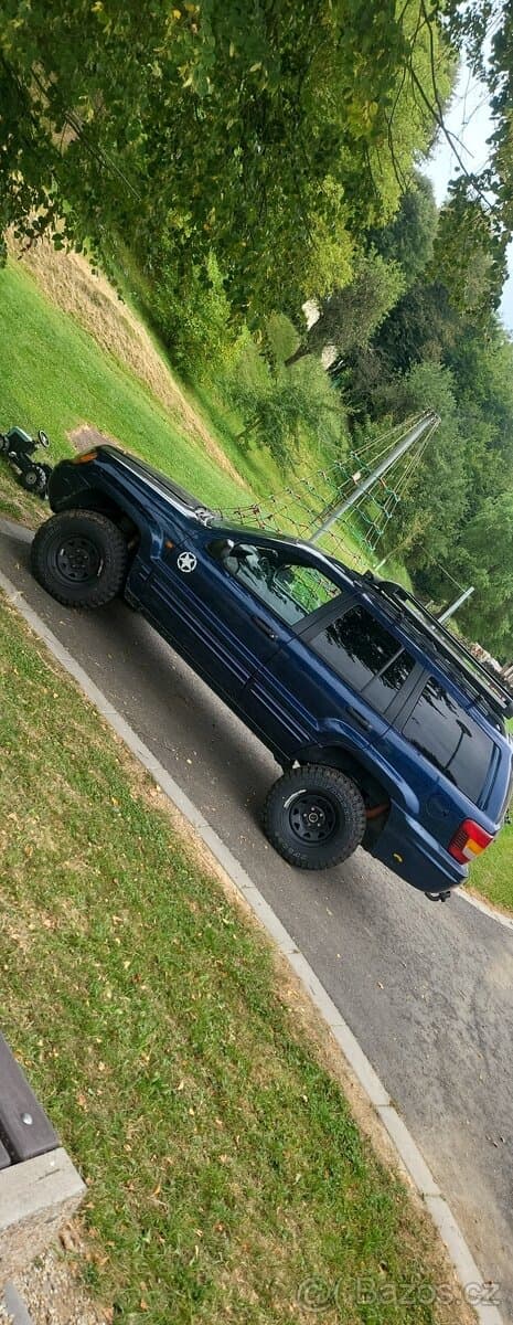 1999 Jeep CHEROKEE - 4