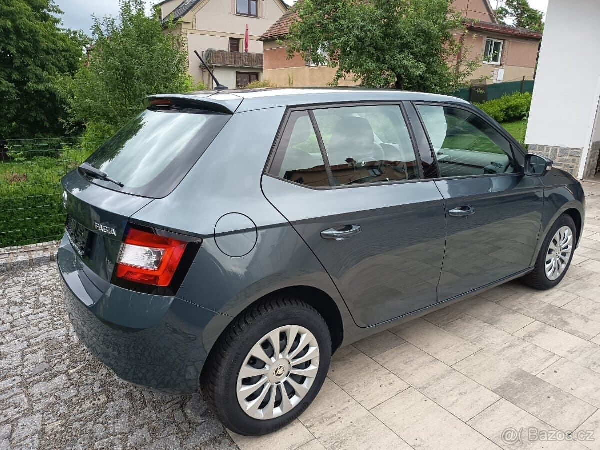2015 Škoda FABIA - 4