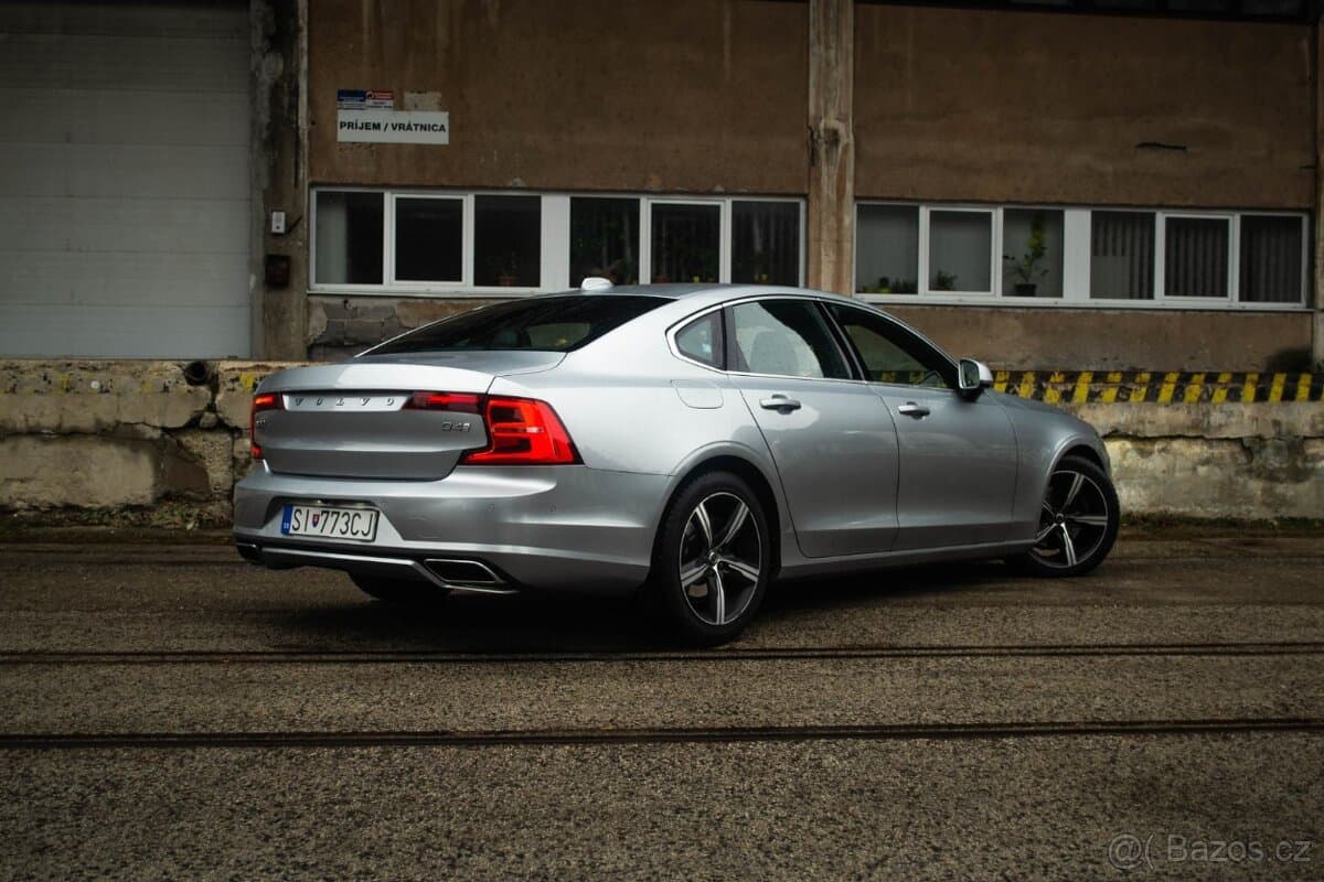 2017 Volvo S90 - 4