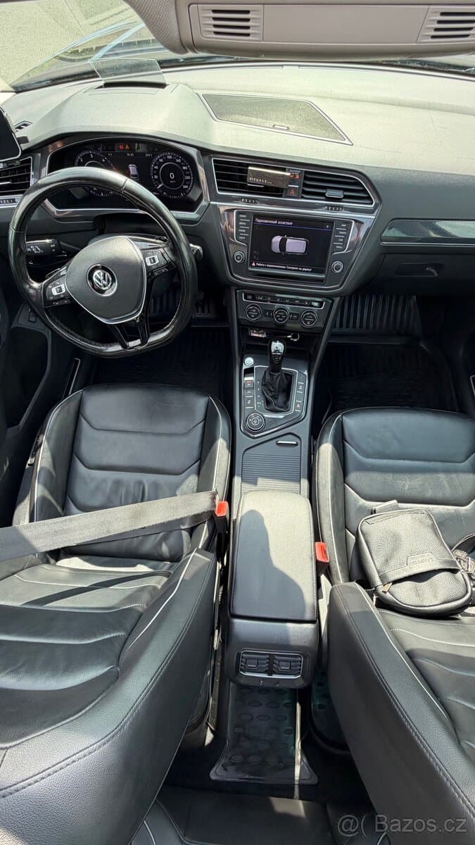 2017 Volkswagen TIGUAN - 4