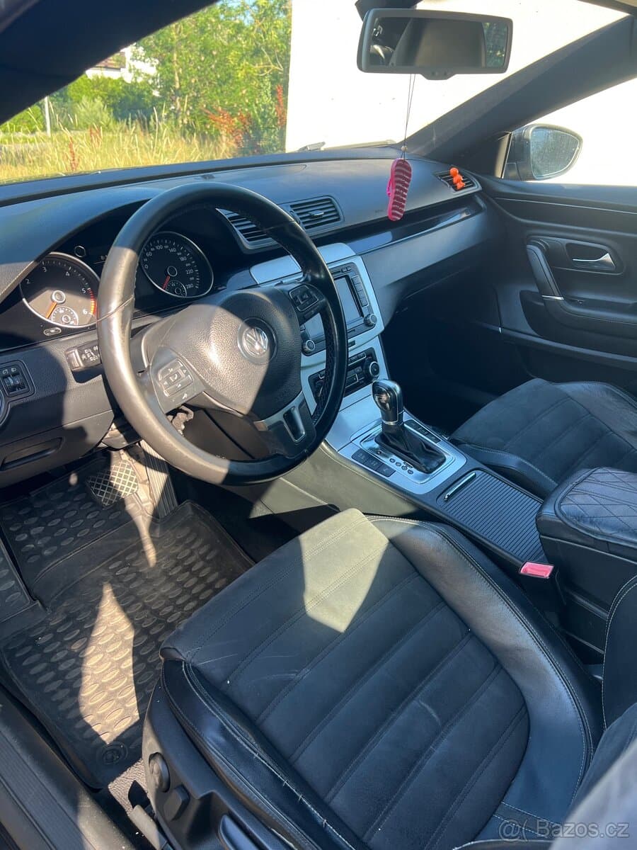 Volkswagen PASSAT CC - 4