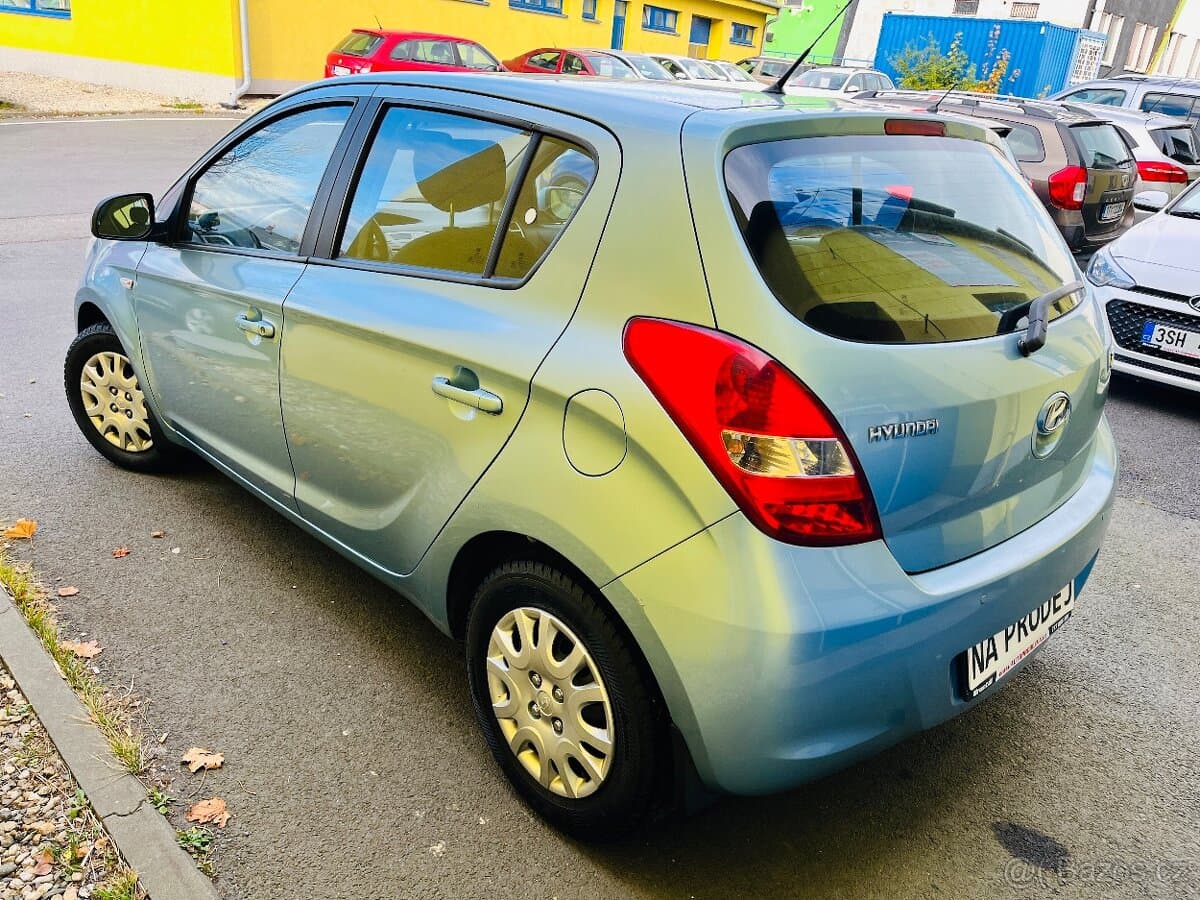 2010 Hyundai i20 - 4