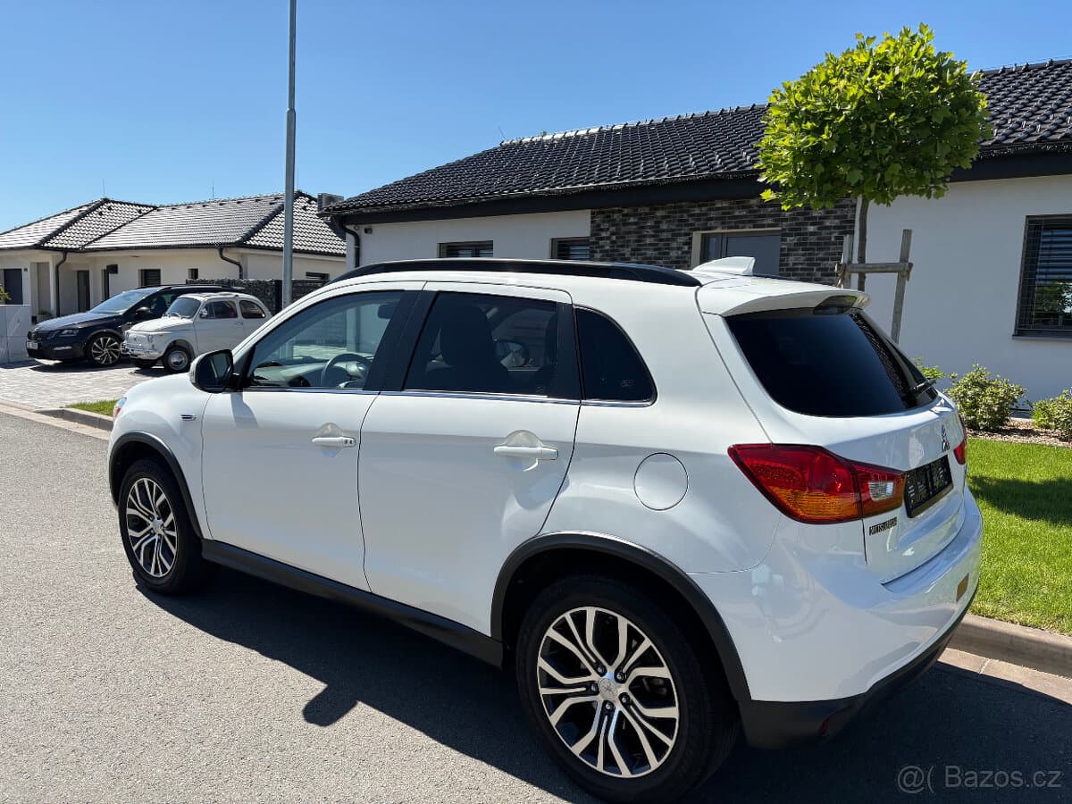 2017 Mitsubishi ASX - 4