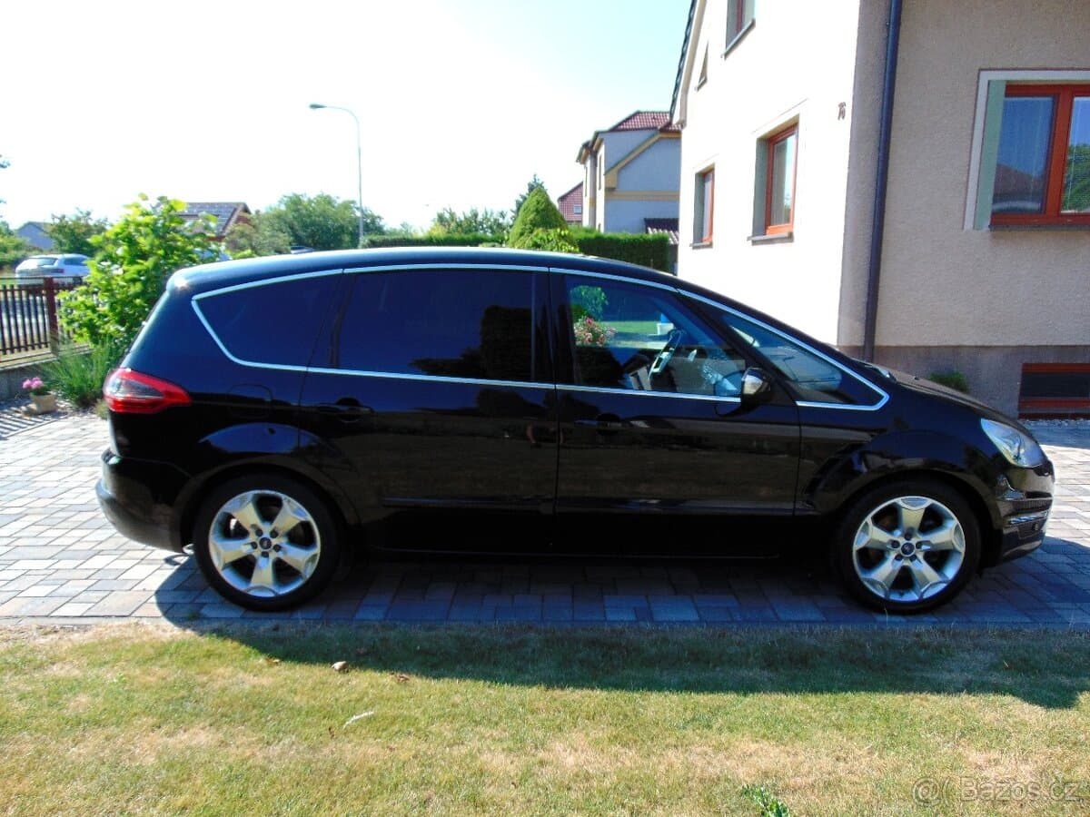 2013 Ford S-MAX - 4