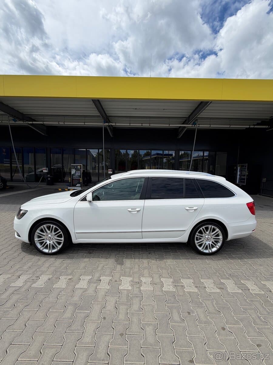 2014 Škoda SUPERB - 4