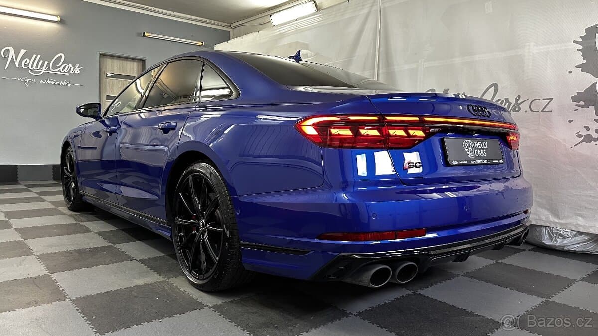 2022 Audi S8 - 4