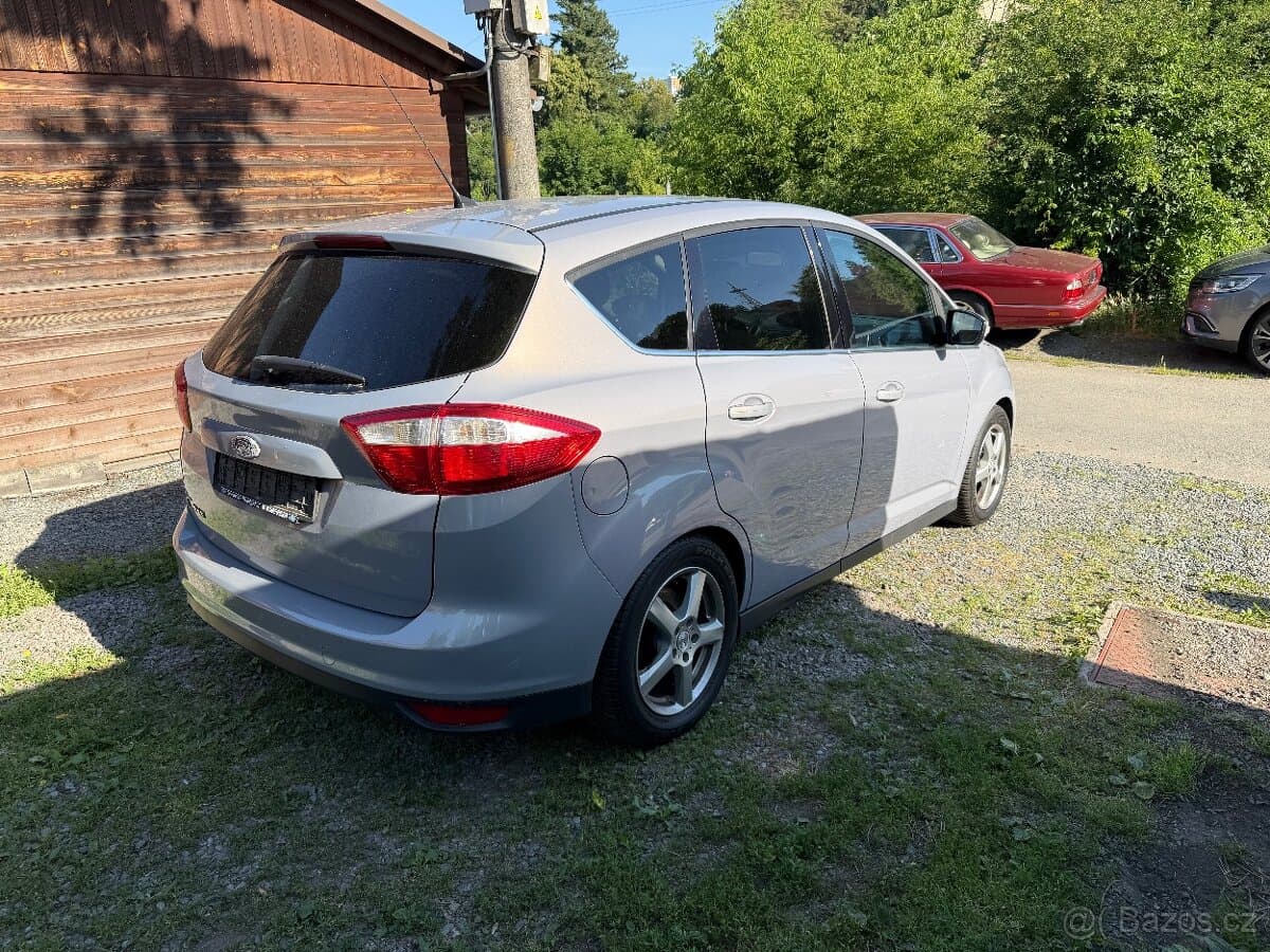 2011 Ford C-MAX - 4
