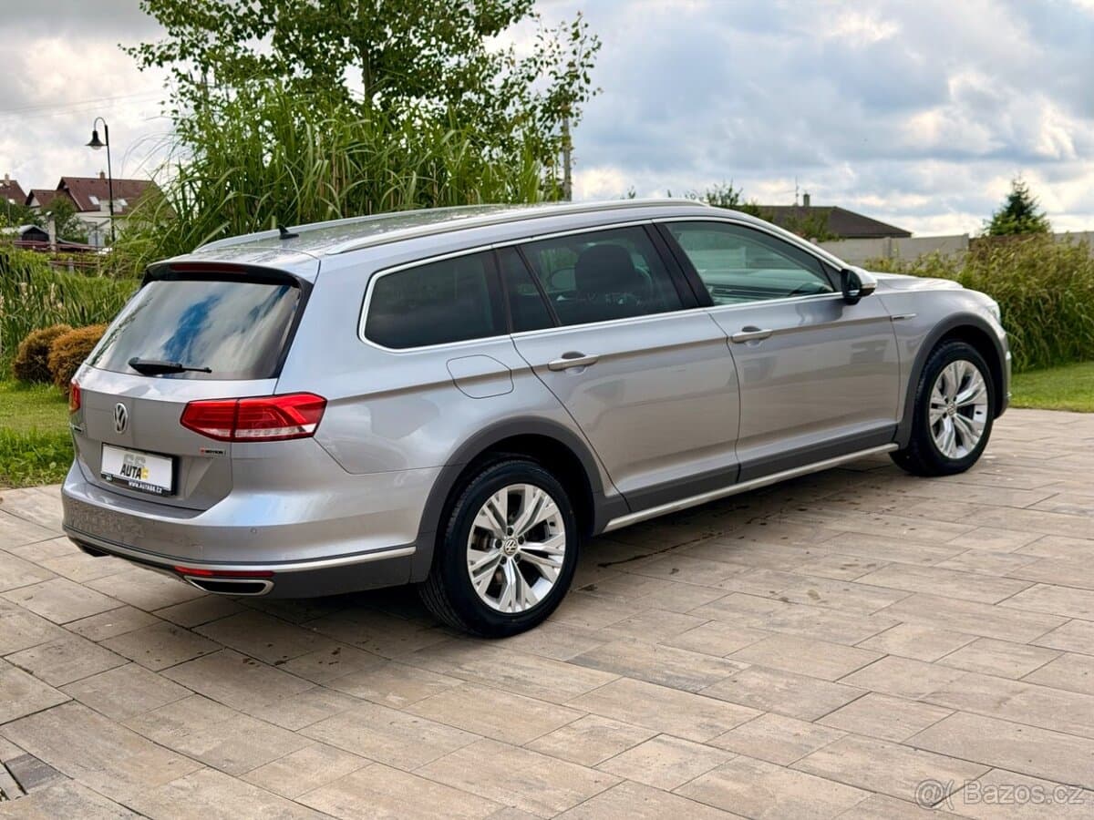 2019 Volkswagen PASSAT - 4
