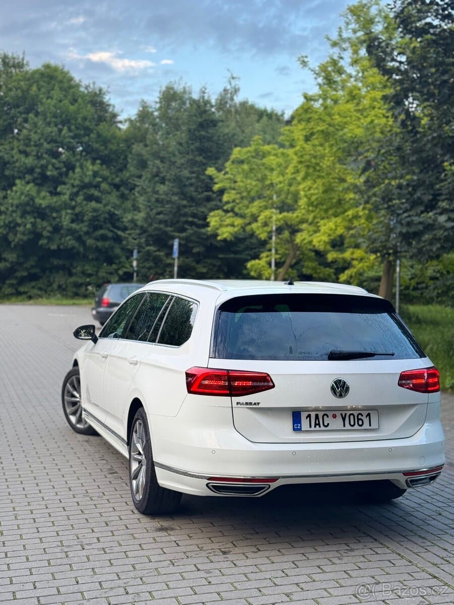 2018 Volkswagen PASSAT - 4
