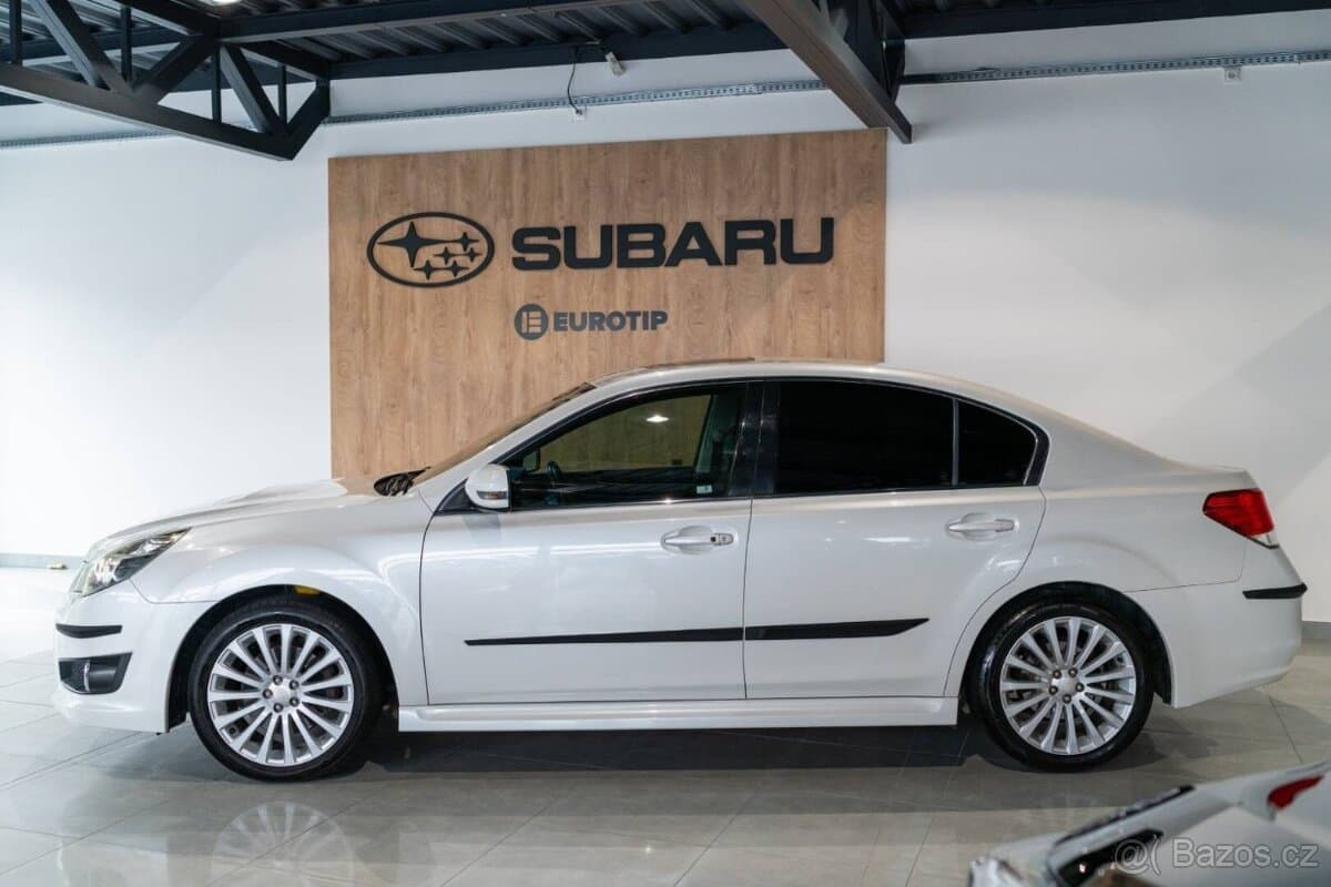 2010 Subaru LEGACY - 4