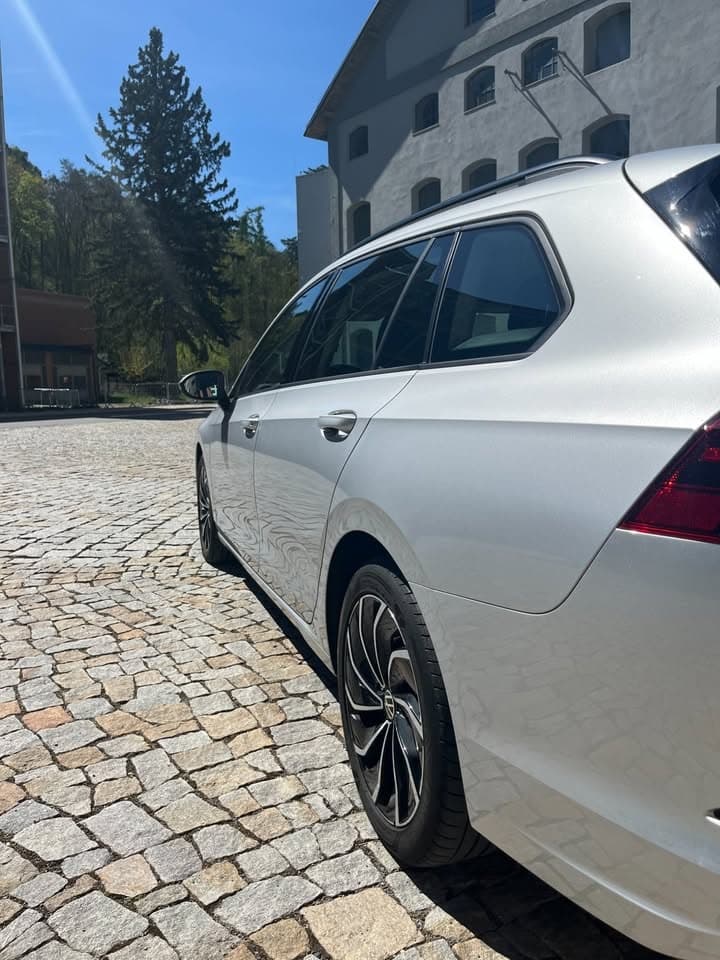 2021 Volkswagen GOLF - 4