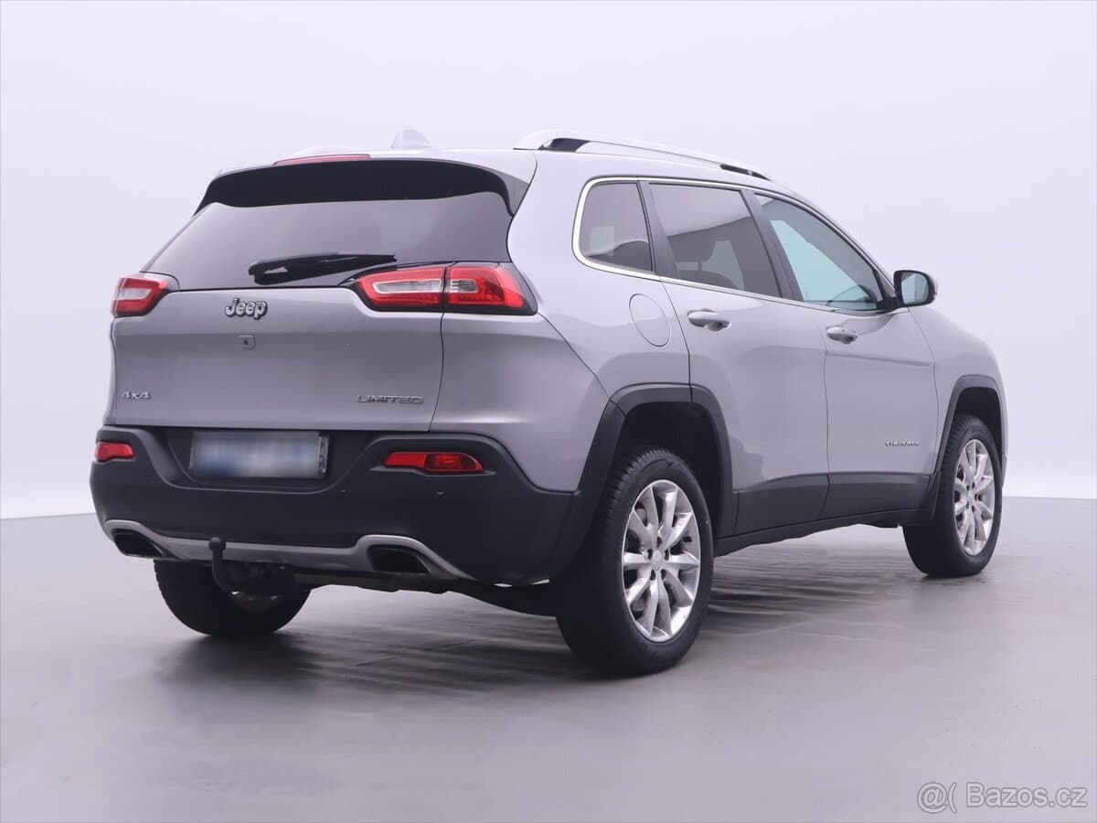 2017 Jeep CHEROKEE - 4