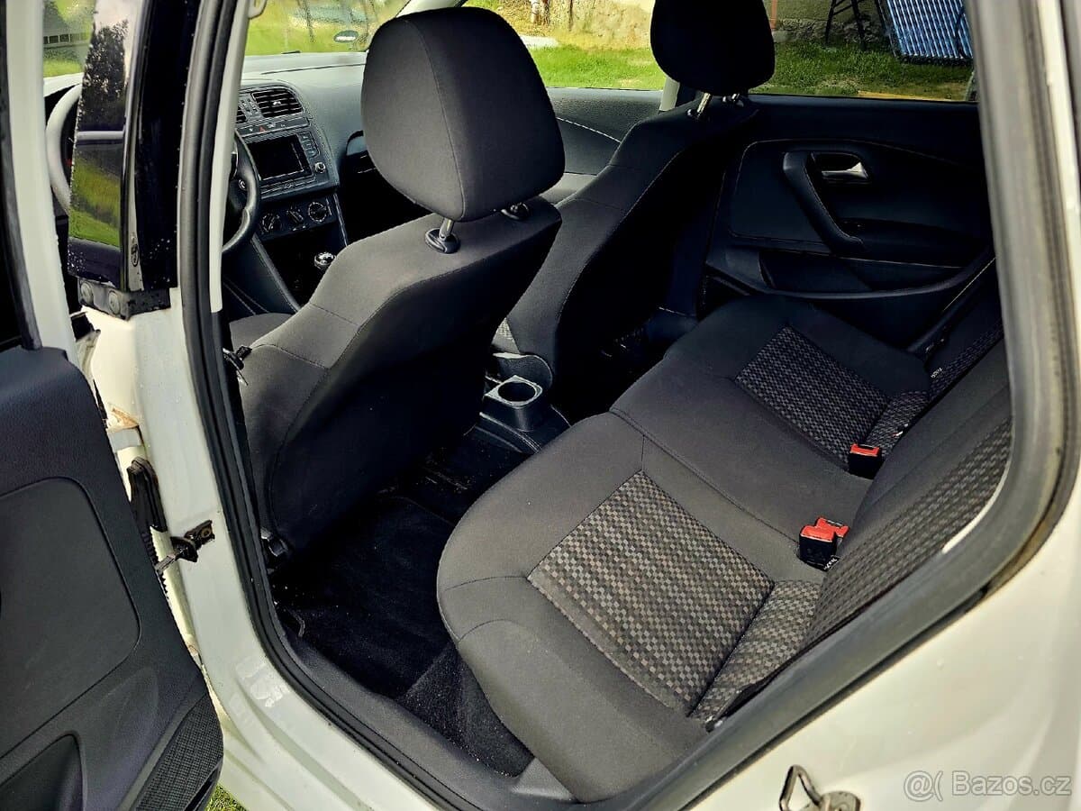 2014 Volkswagen POLO - 4