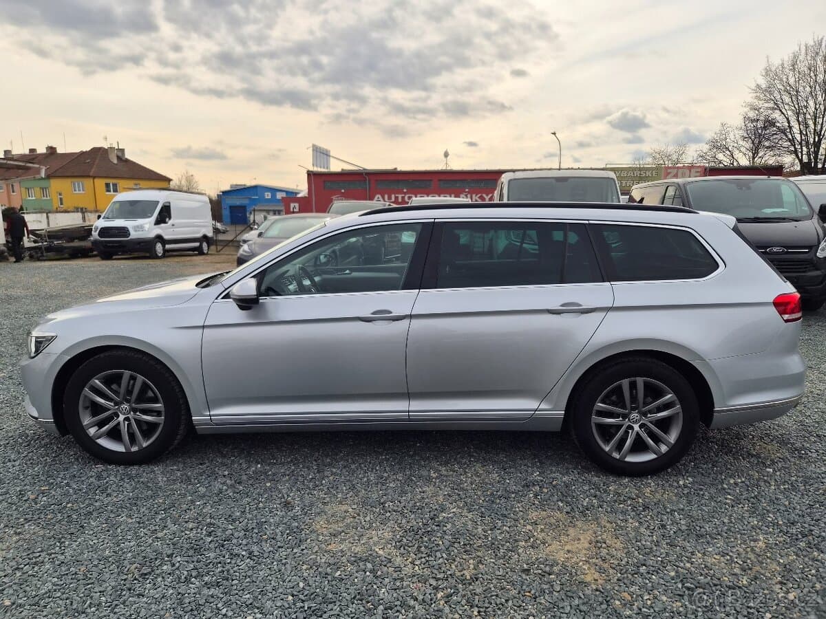 2015 Volkswagen PASSAT - 4