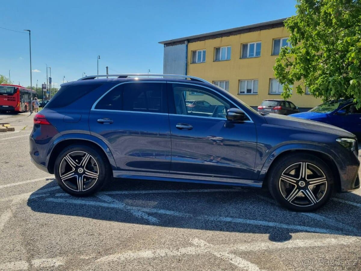 2024 Mercedes-Benz GL - 4