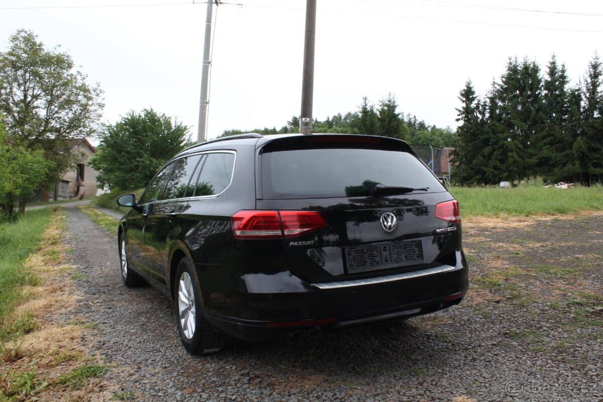 2015 Volkswagen PASSAT - 4