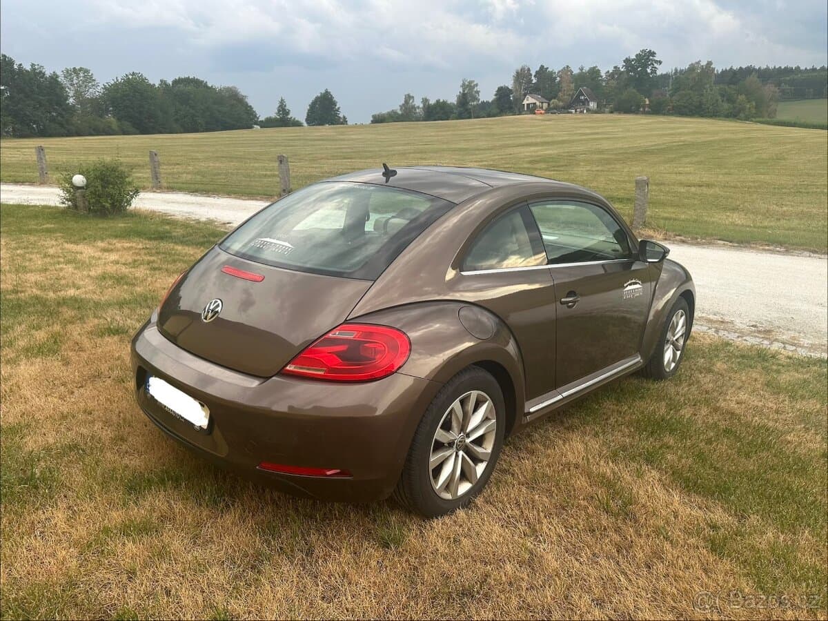 2015 Volkswagen BEETLE - 4
