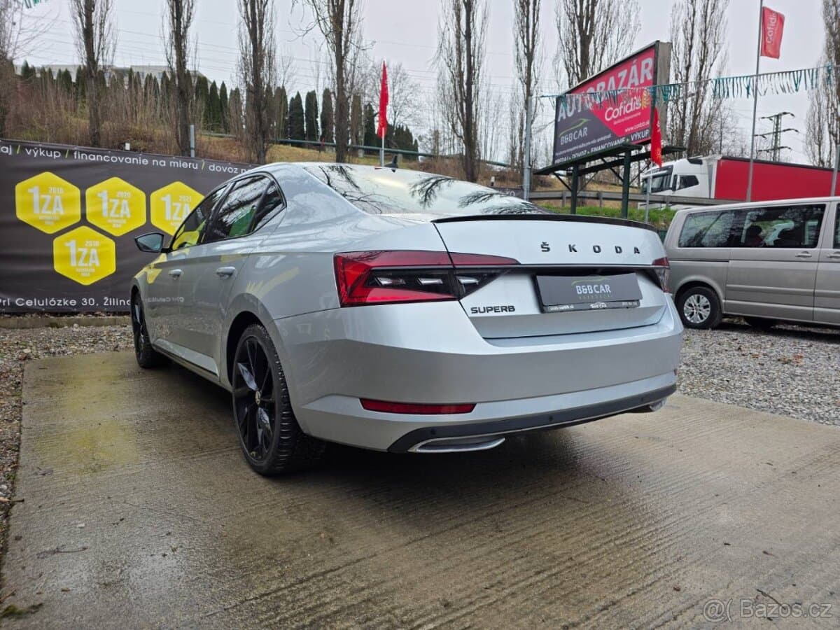 2020 Škoda SUPERB - 4