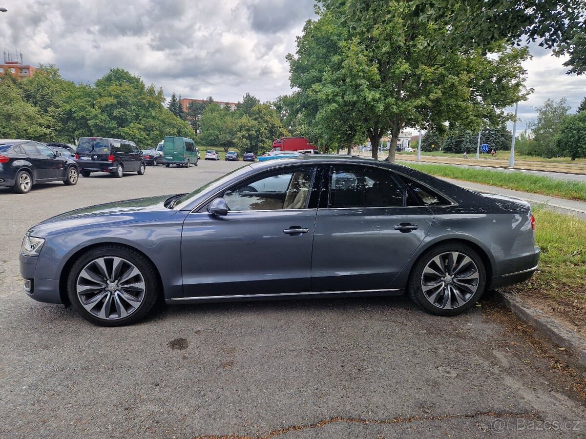 2014 Audi A8 - 4
