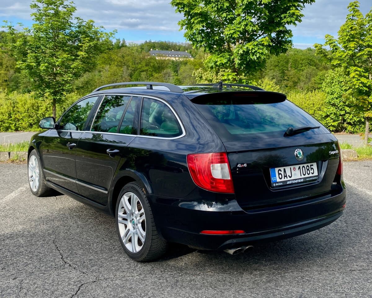 2011 Škoda SUPERB - 4