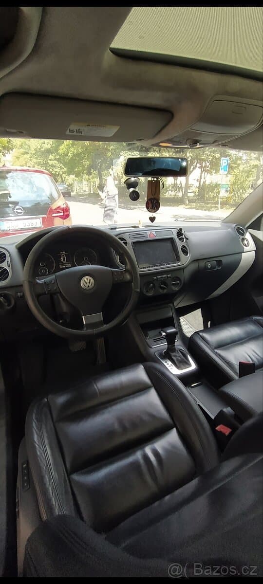 2009 Volkswagen TIGUAN - 4