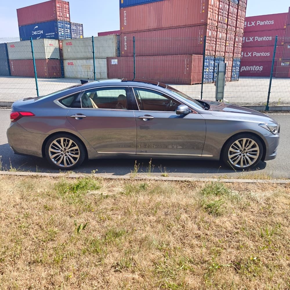 2015 Hyundai GENESIS - 4