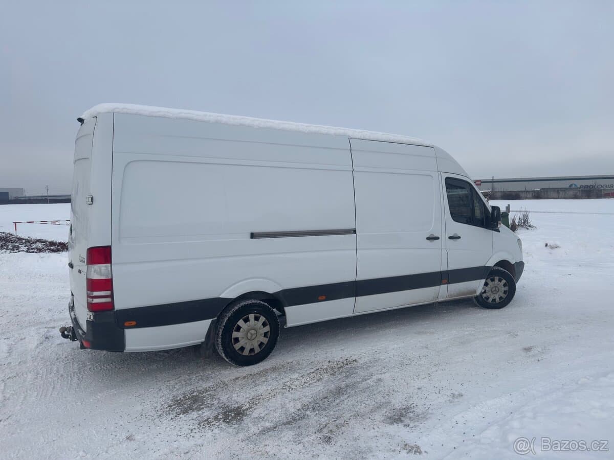 Mercedes-Benz SPRINTER - 4