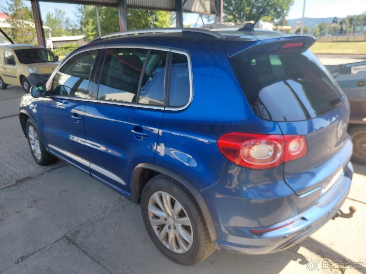 2009 Volkswagen TIGUAN - 4