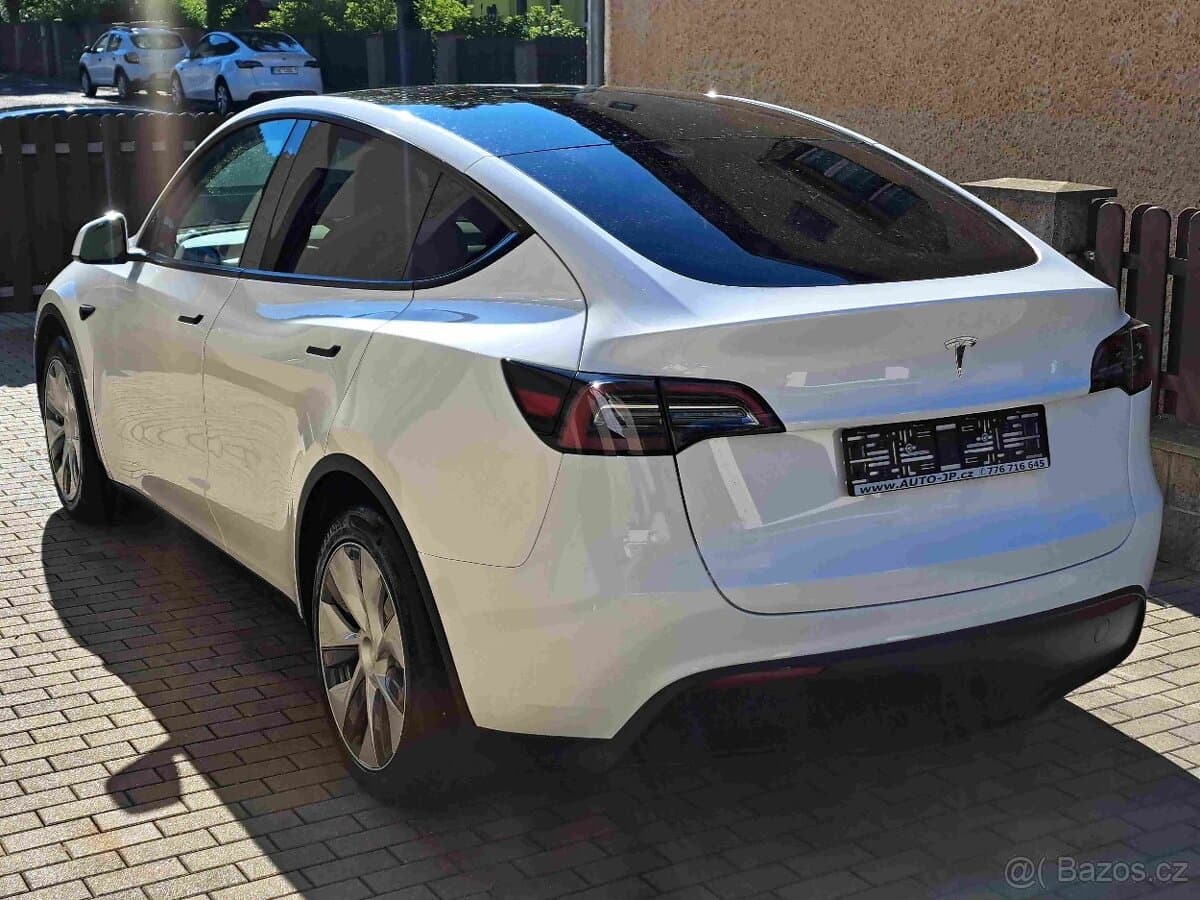 2023 Tesla MODEL Y - 4