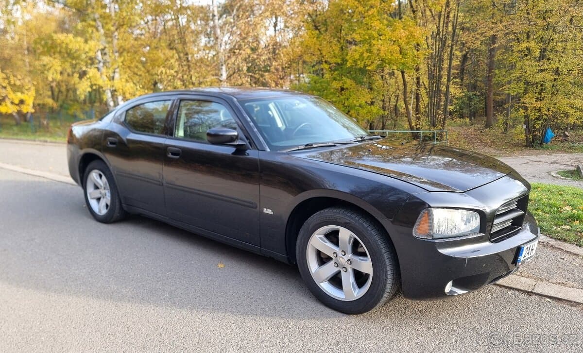 2010 Dodge CHARGER - 4