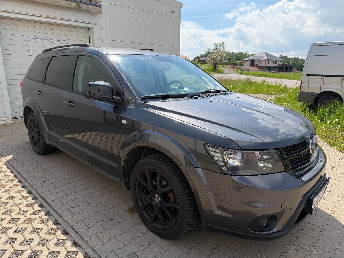 Fiat FREEMONT - 4