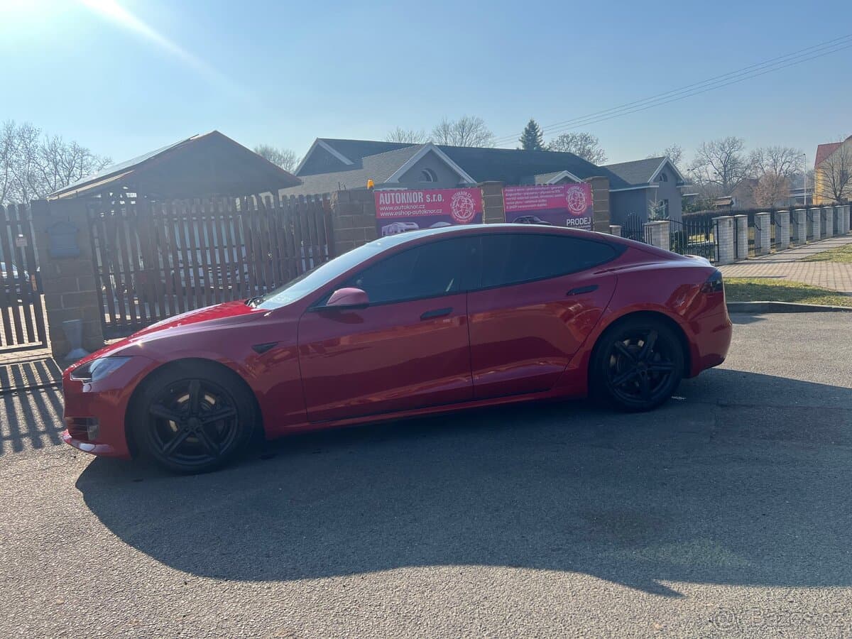 2017 Tesla MODEL S - 4
