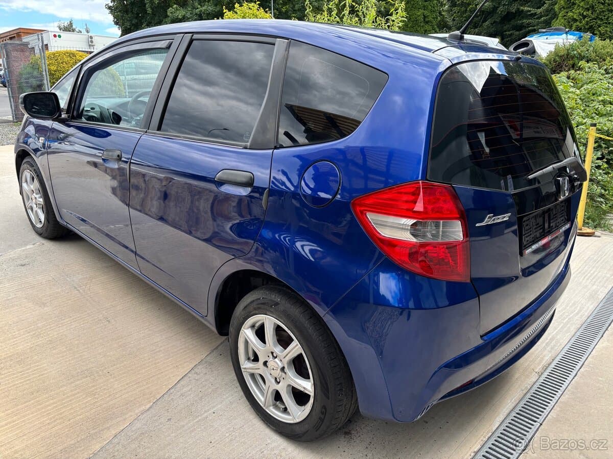 2012 Honda JAZZ - 4