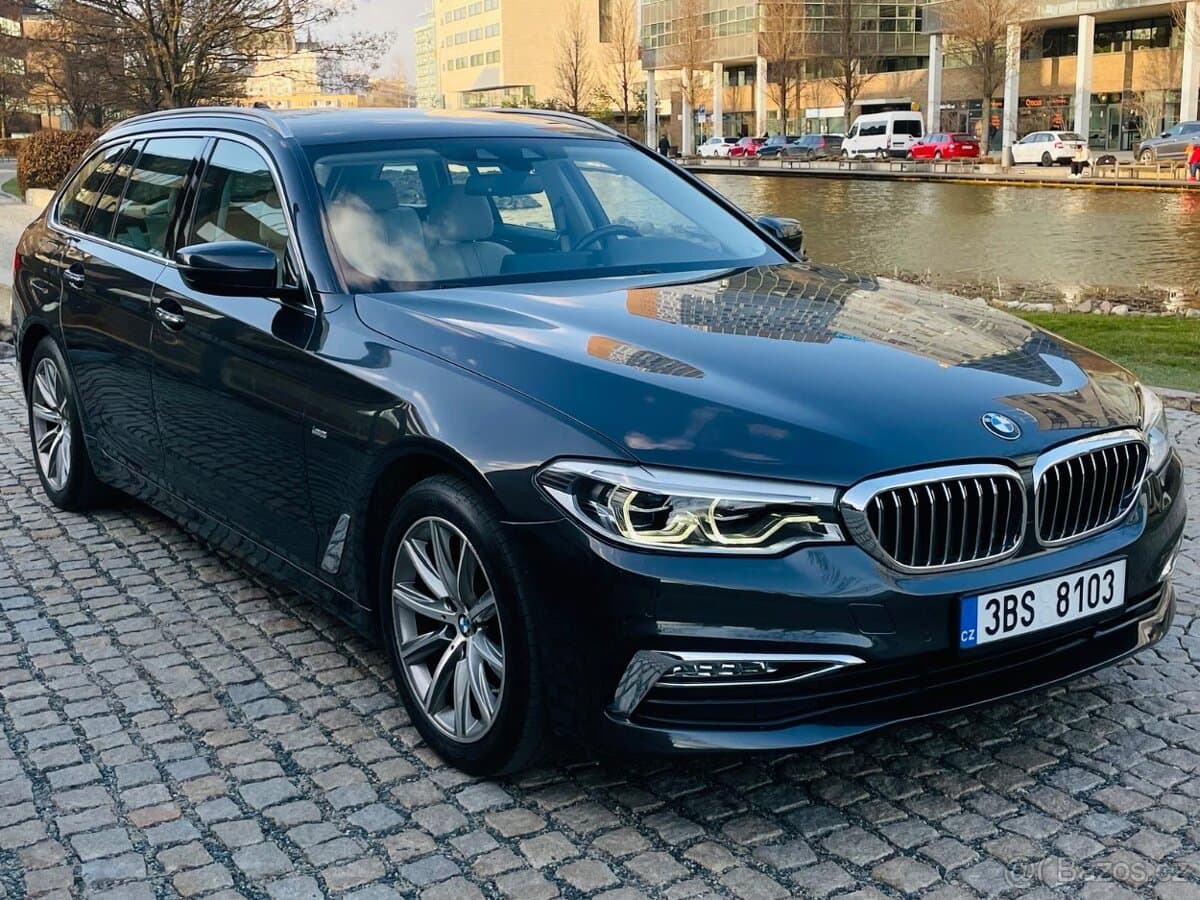 2019 BMW 5-SERIES - 4