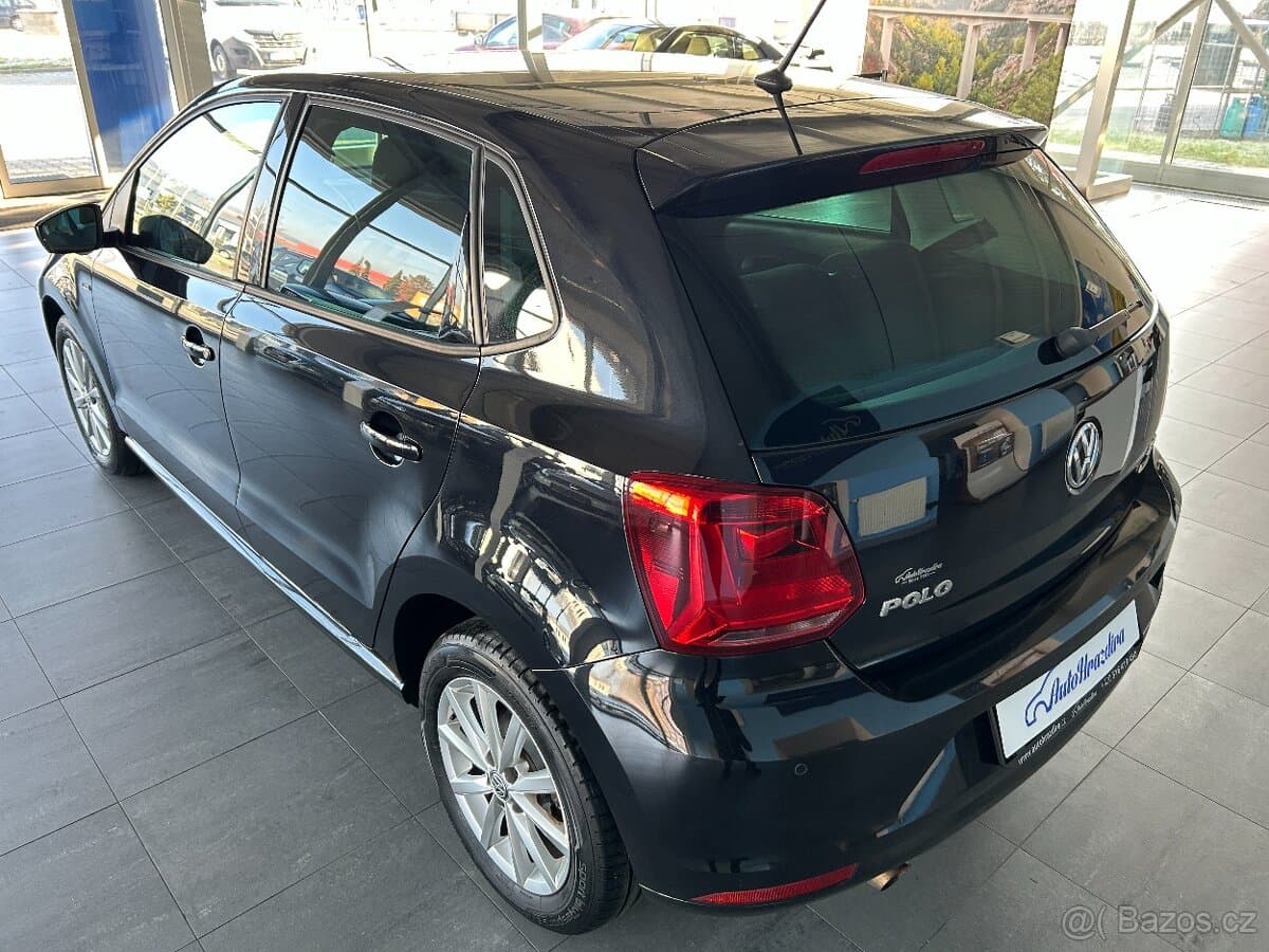2015 Volkswagen POLO - 4