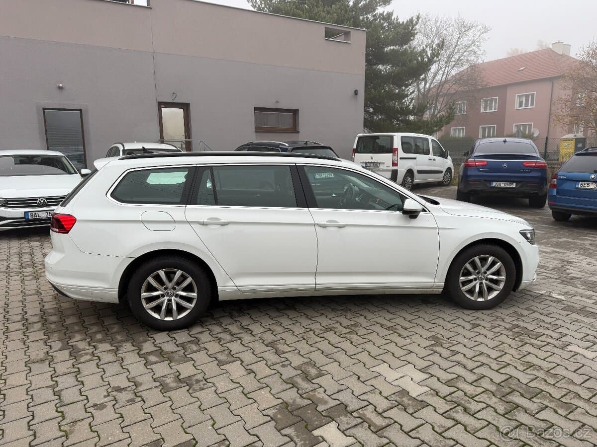 2020 Volkswagen PASSAT - 4