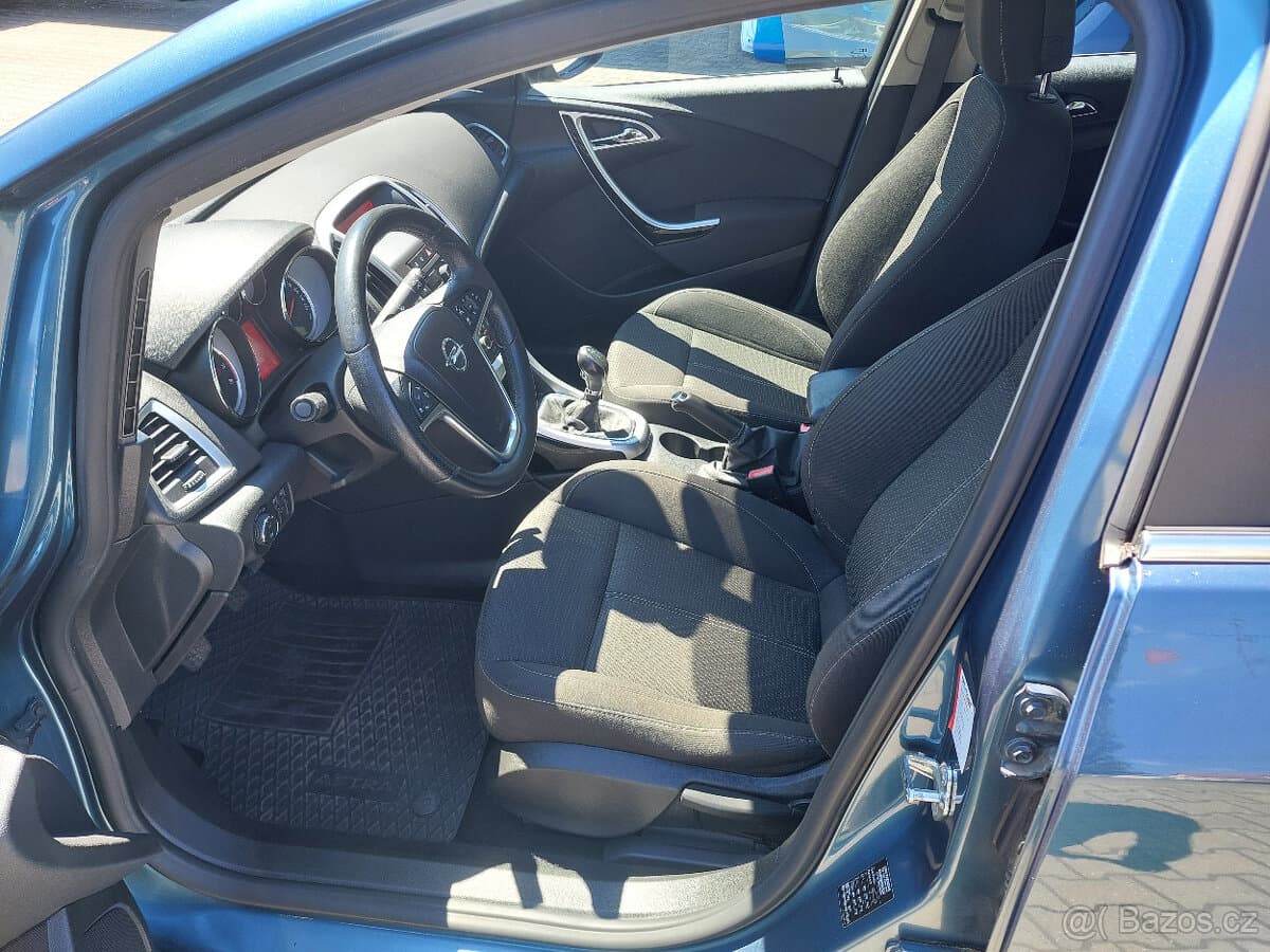 2013 Opel ASTRA - 4