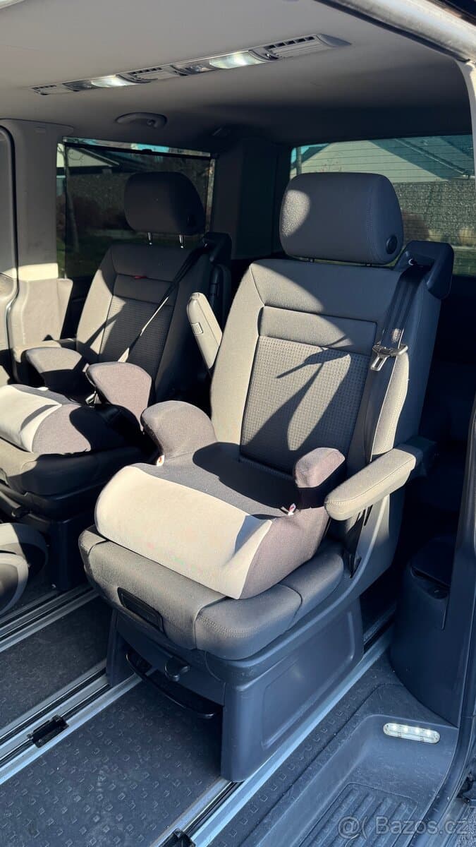 2005 Volkswagen MULTIVAN - 4