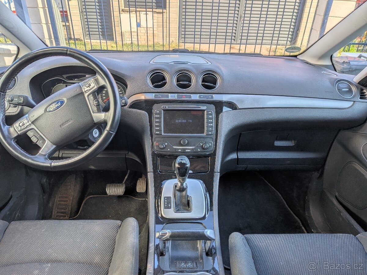 2013 Ford S-MAX - 4