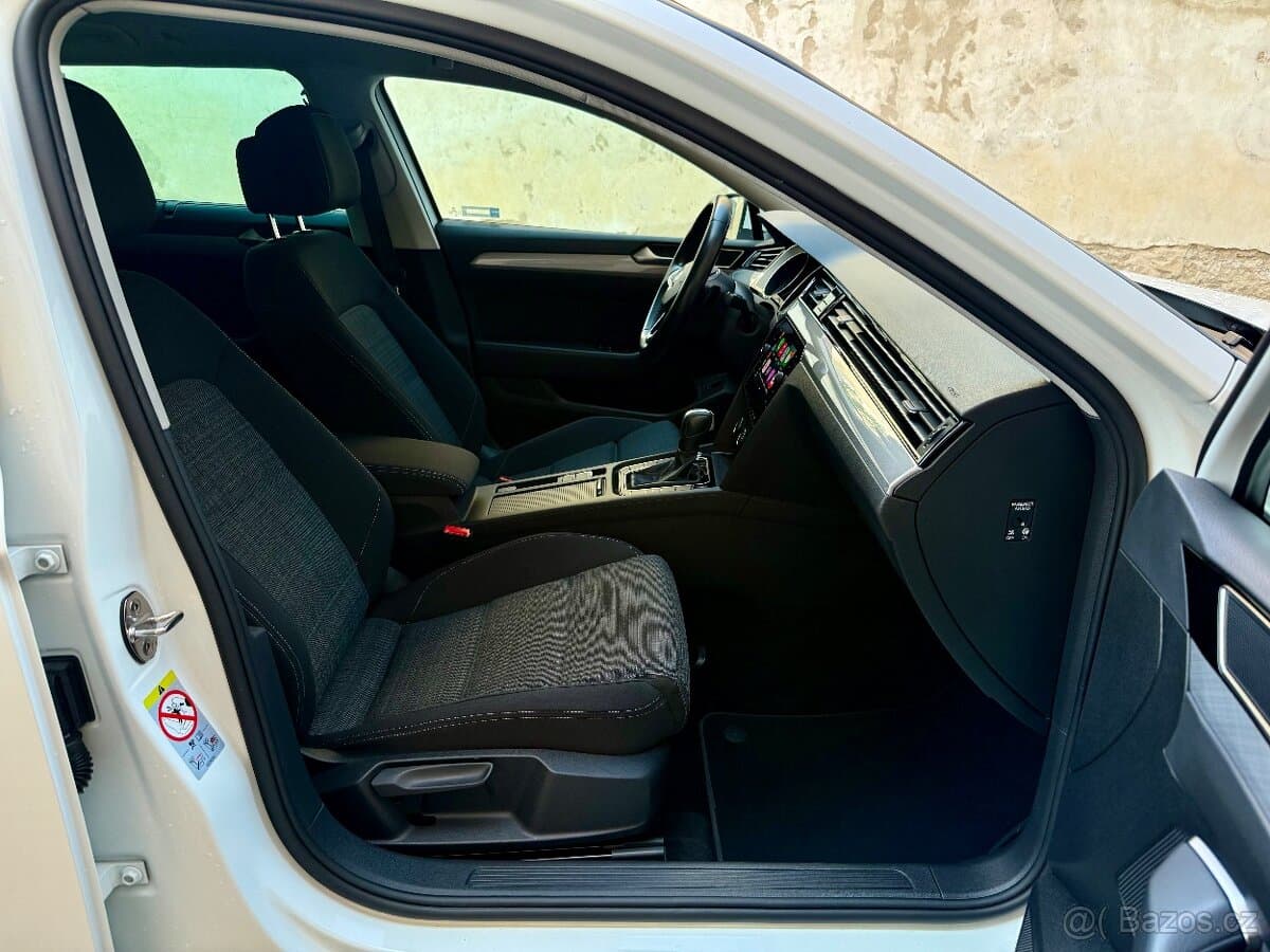 2020 Volkswagen PASSAT - 4