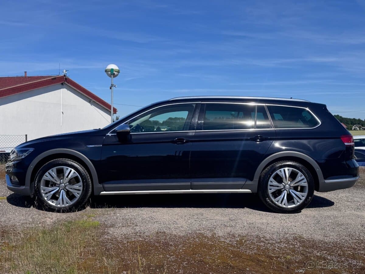 2015 Volkswagen PASSAT - 4