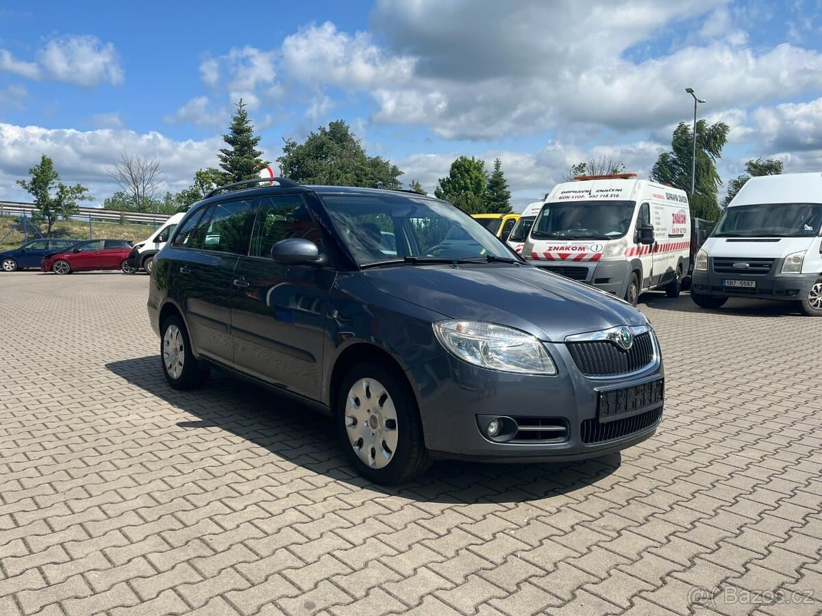 2010 Škoda FABIA - 4