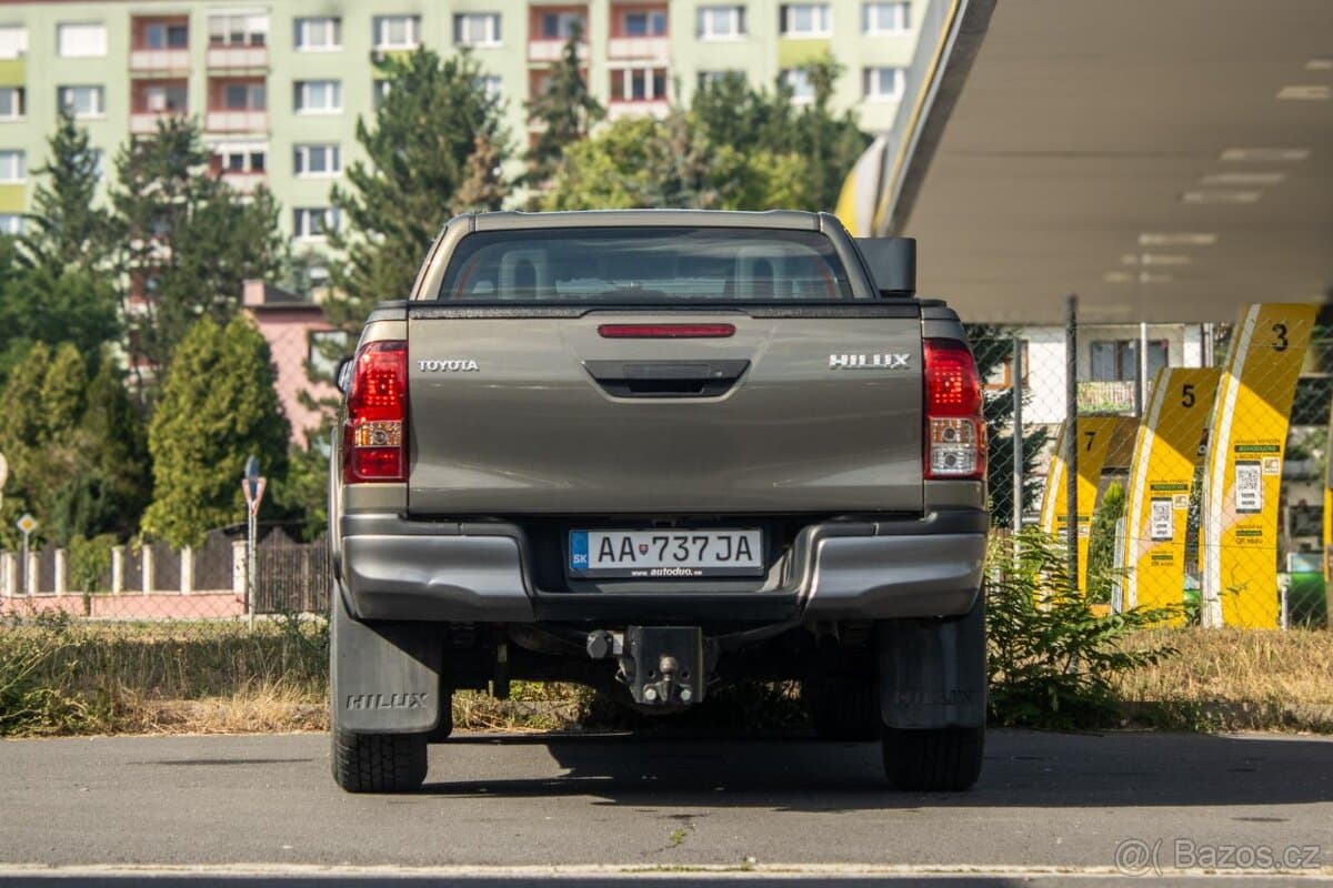 2021 Toyota HILUX - 4