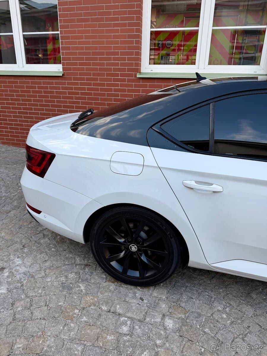 2015 Škoda SUPERB - 4