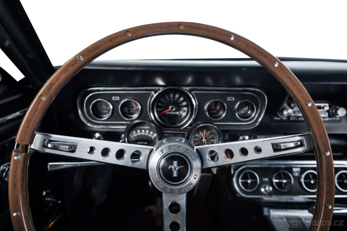 1966 Ford MUSTANG - 4